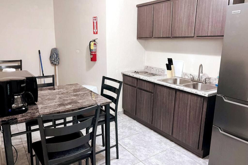 Orsini Beach Apartment Aguadilla Eksteriør bilde